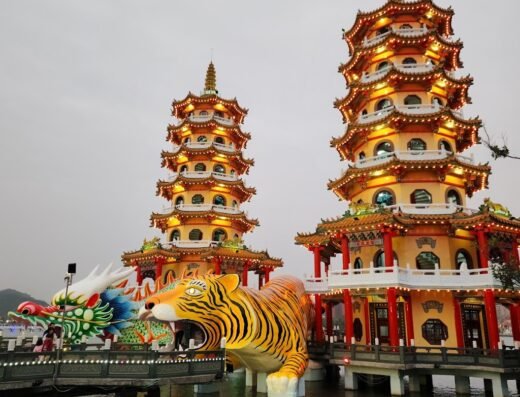 Dragon and Tiger Pagodas